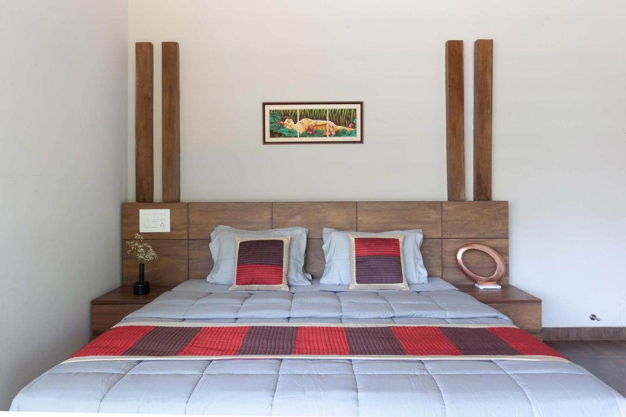 Coffee & Mist Luxury Villa- Comp Breakfast, Pool, Lounge, And Coffee Estate By Stayvista Madikeri Bagian luar foto