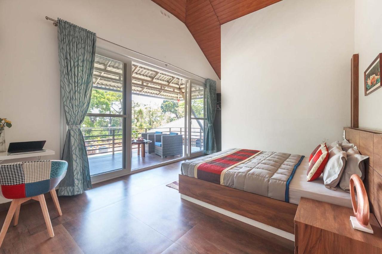 Coffee & Mist Luxury Villa- Comp Breakfast, Pool, Lounge, And Coffee Estate By Stayvista Madikeri Bagian luar foto